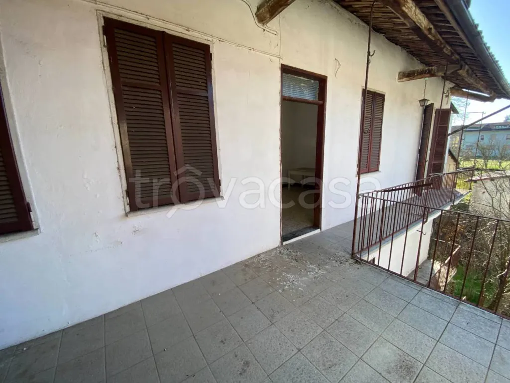 Rõdu - Multi-Unit Building with Garden in Niella Tanaro
