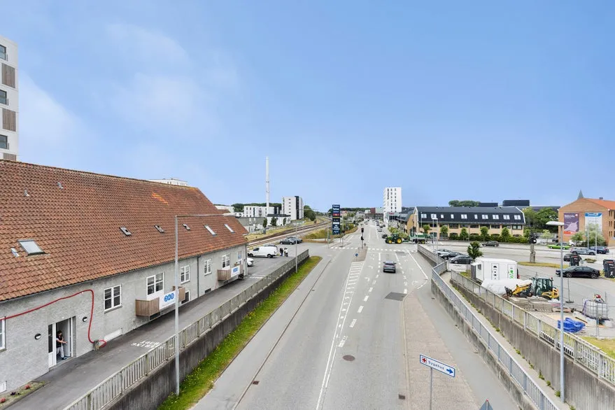 Välivaade - Office Space with Parking in Hjørring Centre