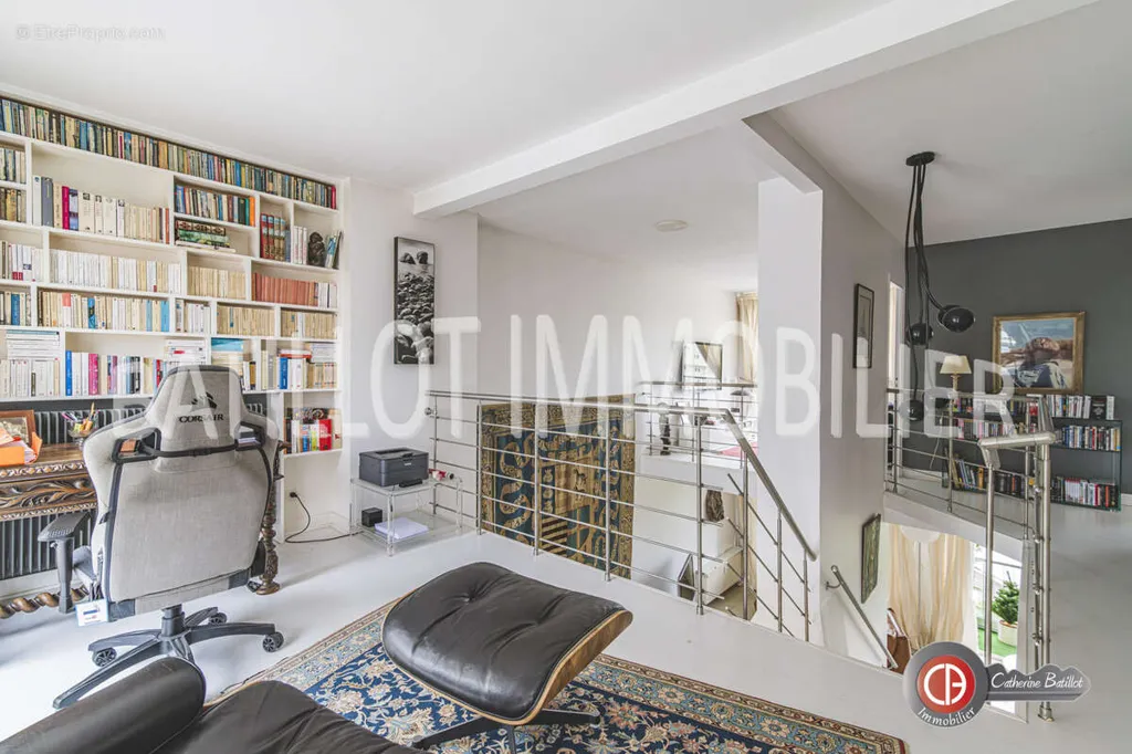 Studio - Duplex Apartment with Terraces in Pasteur Clémenceau