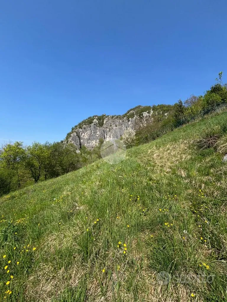 Garden - Buildable Plot in Quiet Area, Grone