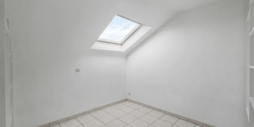 Pièces - Penthouse avec Terrasse SUD-EST au Centre de Dadizele