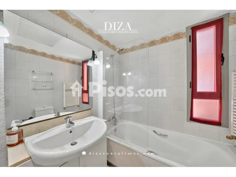 Vannitoad - Apartment with Pool and Lift in Retiro