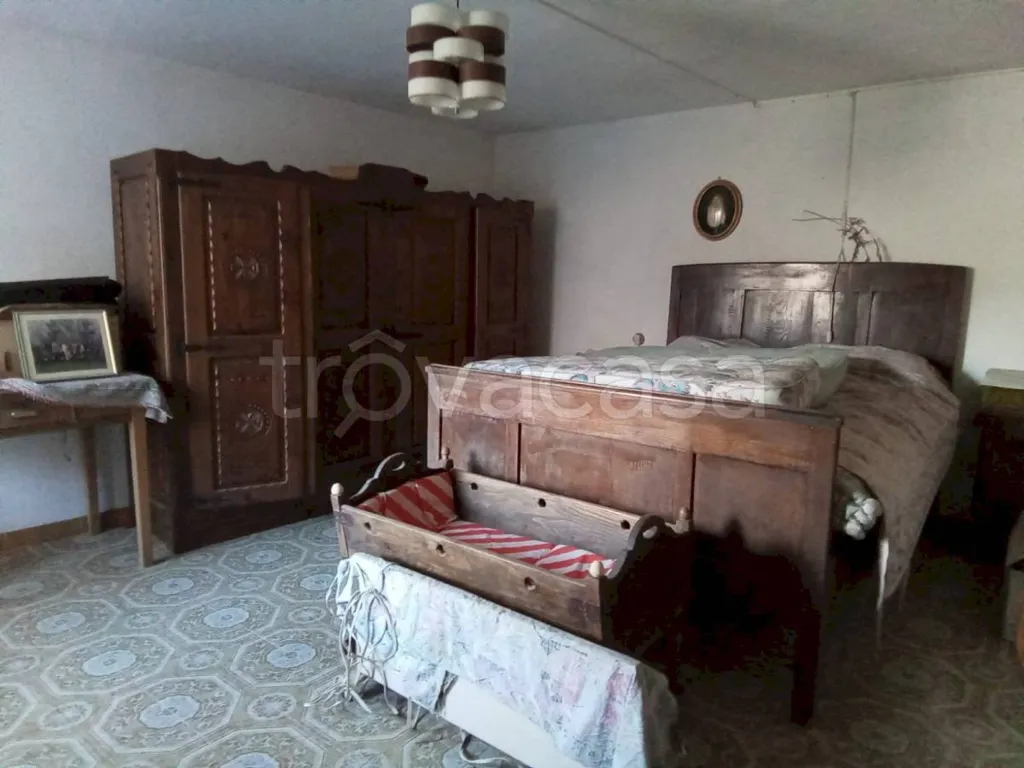 Magamistoad - Rustic House with Mountain View in San Damiano Macra