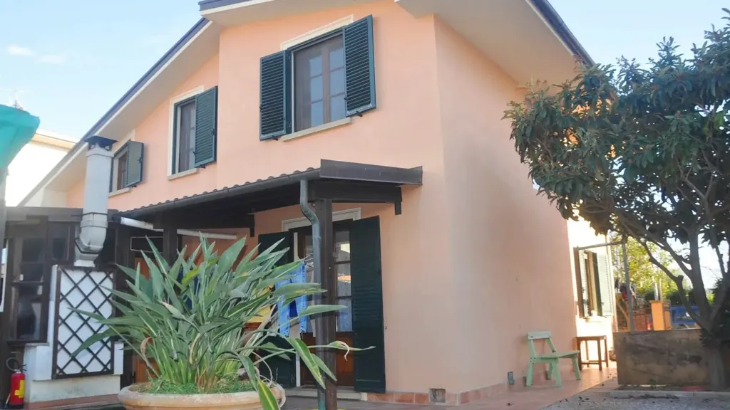Maison 9 pièces à IT