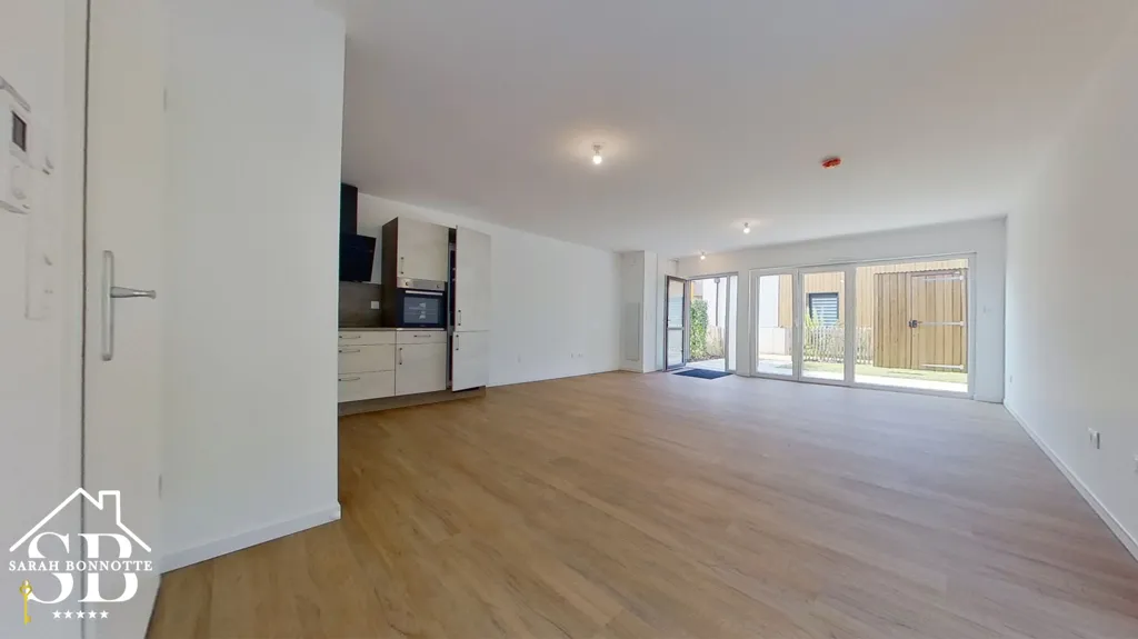 Séjour - Maison de Plain-Pied avec Terrasse à Kembs