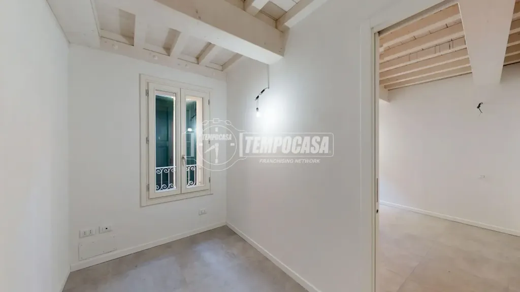 Pièces - Modernised Flat with Cabined Bedroom in Carpi