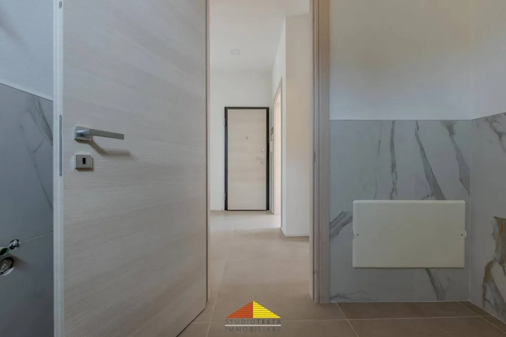 Esik - Rustic Apartment with Panoramic View in Verzuolo