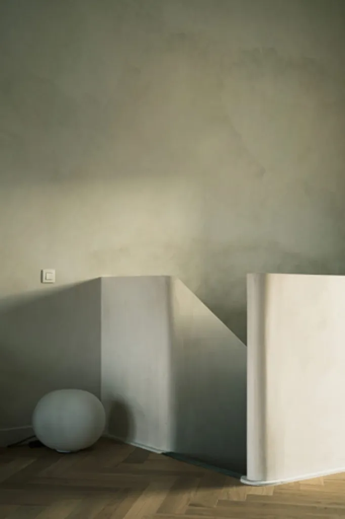 Toad - Architecturally Distinctive Townhouse in Antwerp