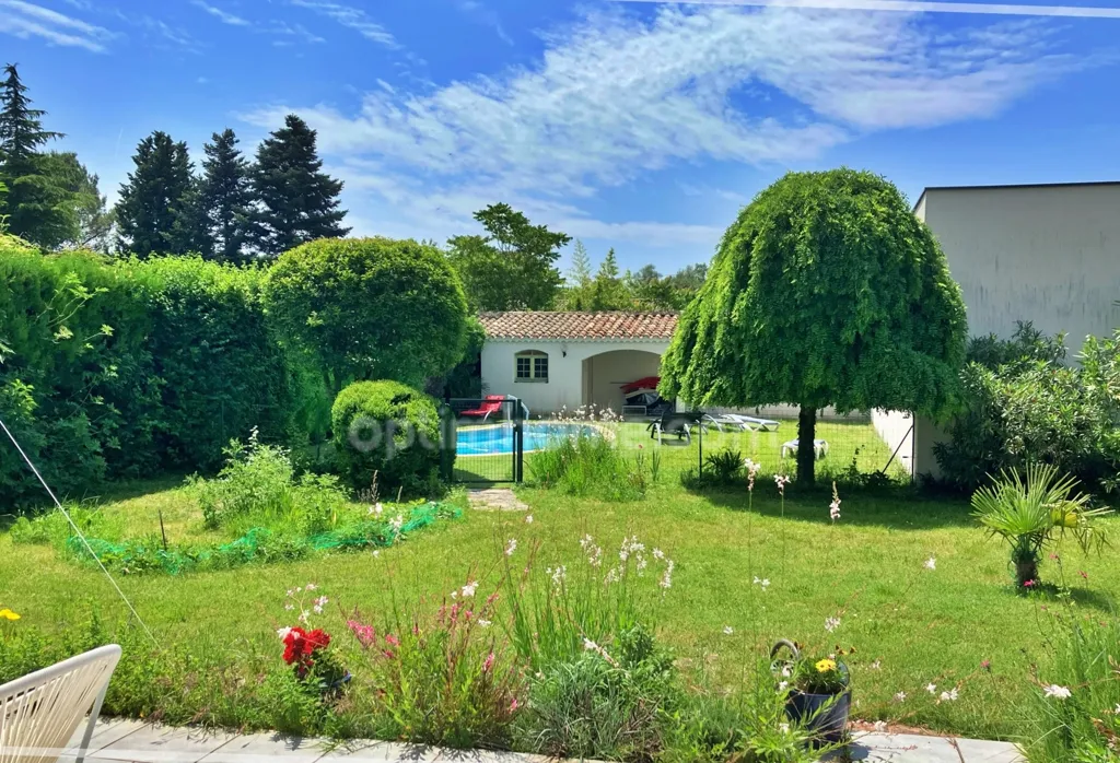 Jardin - Maison avec Piscine et Bureau à Montélimar