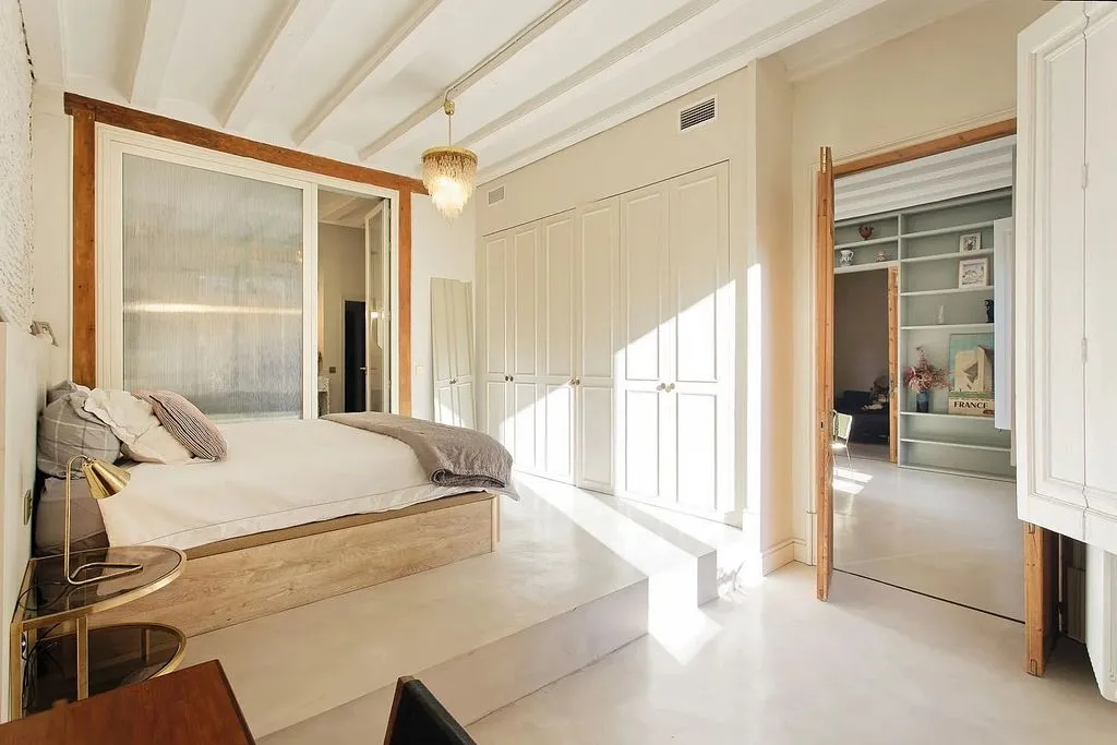 Magamistoad - Luxury Apartment with Courtyard in Gothic Quarter
