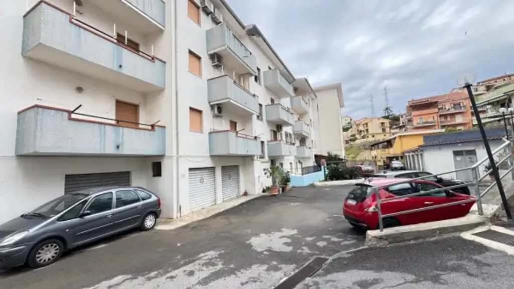 Extérieur - Rearranged Apartment with Balcony in Scalea
