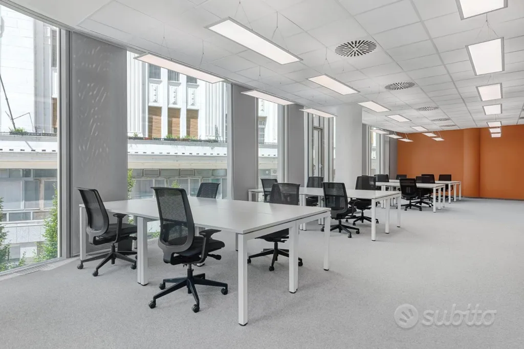 Bureau - Flexible Office Space for 10 in Salerno