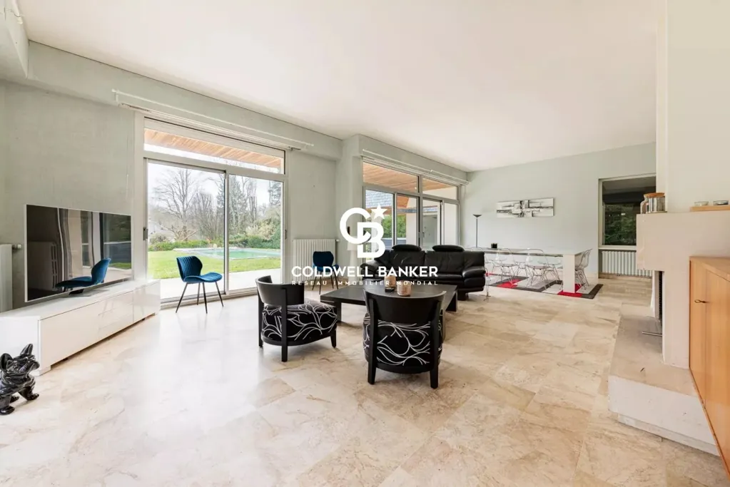 Elutuba - Architectural House with Pool in Orvault