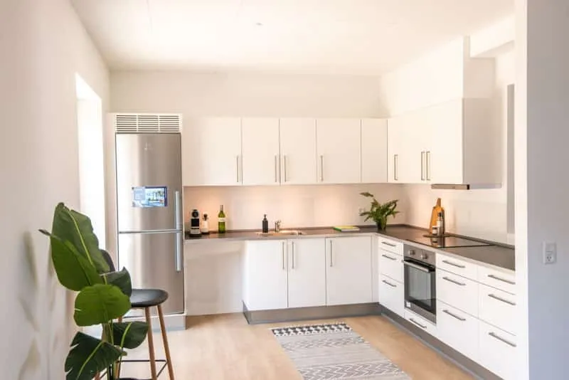 Köök - 4-Bed Apartment with Garden in Agedrup