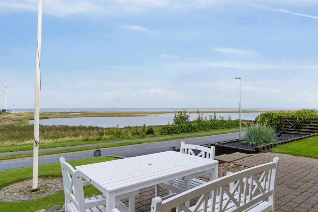Terrasse - Villa with Sea View in Bønnerup Strand