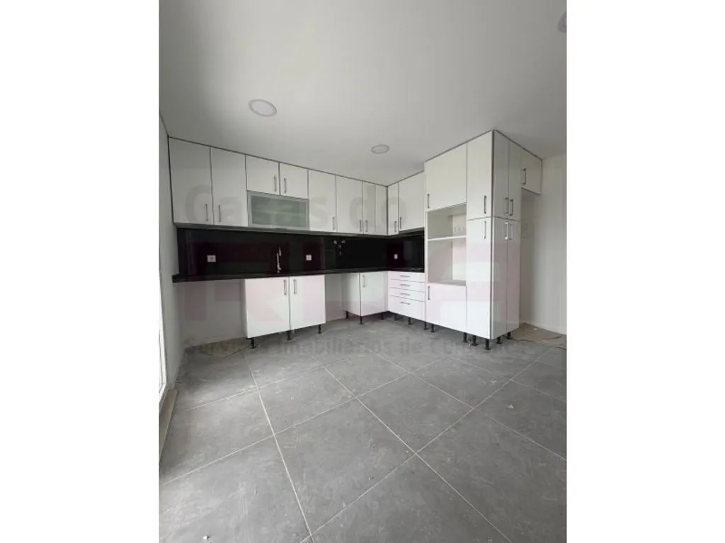 Cuisine - Luxury Apartment with Garage in Seixal