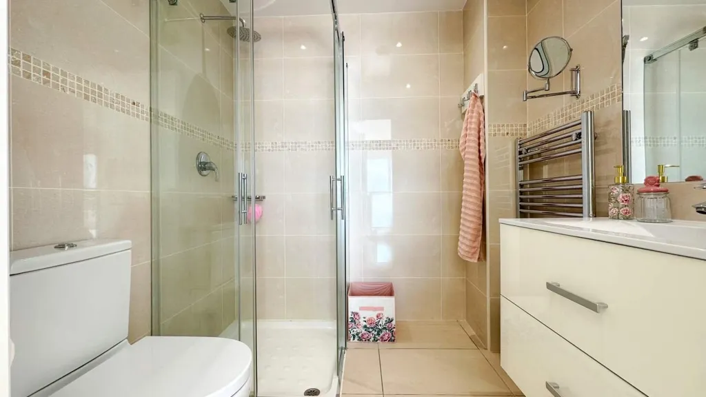 Salles de bain - Villa with Sea Views in Altea