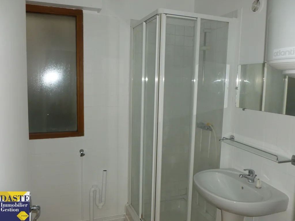 Vannitoad - Studio with Terrace in Resid