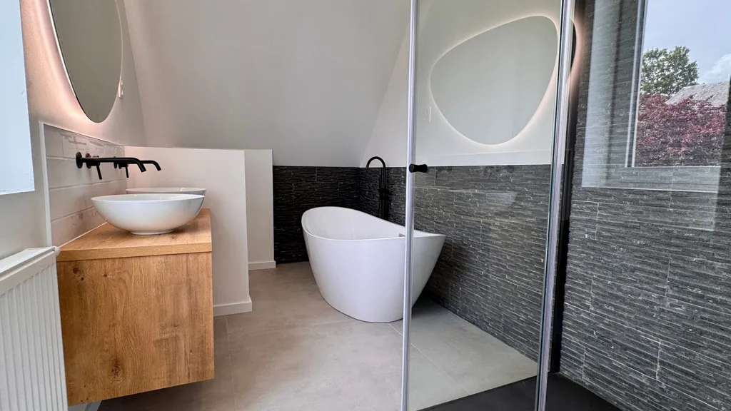 Vannitoad - Renovated Villa with Meuse Views in Wépion