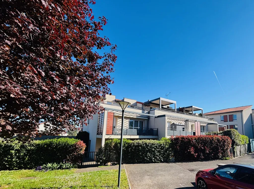 Extérieur - Appartement F3 avec Jardin à Sathonay-Village