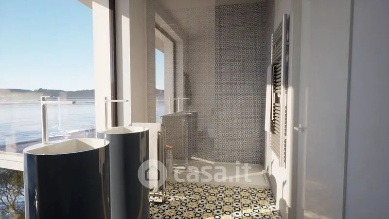 Bathrooms - Villa with Lake View in Meina