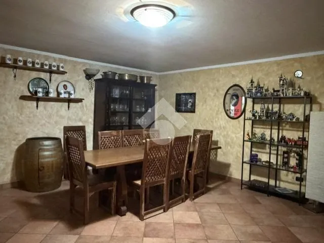 Sala da pranzo - Villa with Private Garden in Cassina De' Pecchi
