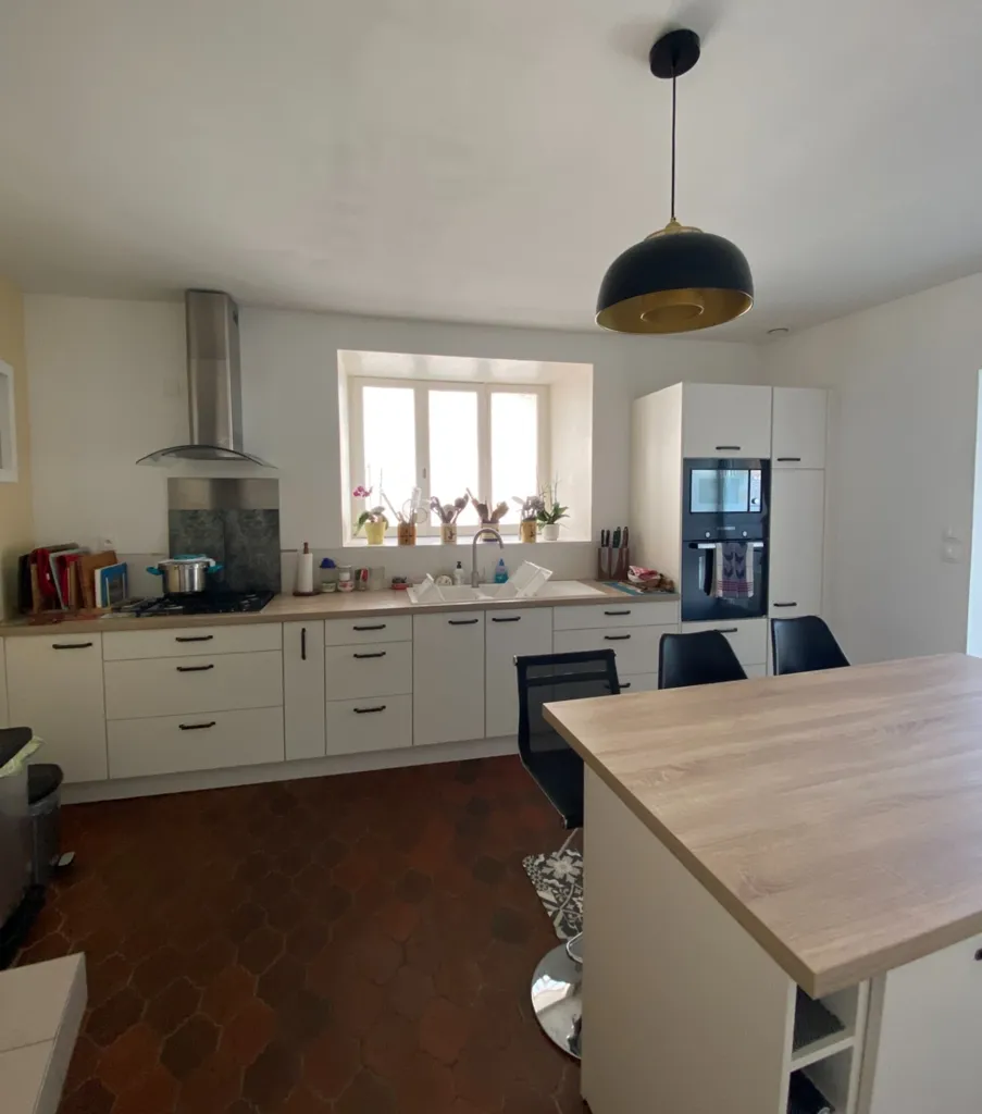 Cuisine - Maison avec Grange à Charras