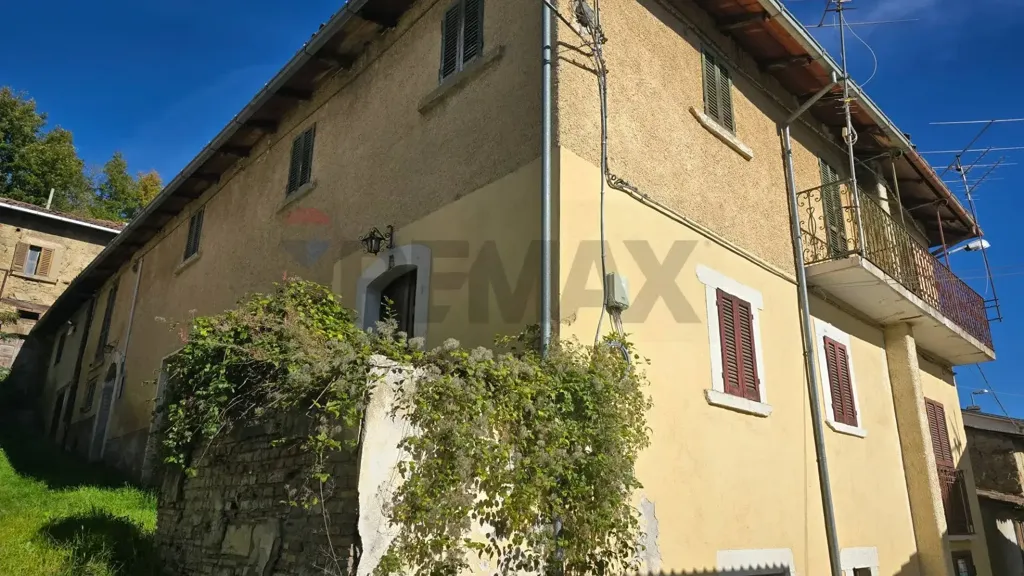 Extérieur - Semi-detached House with Balcony in Montereale