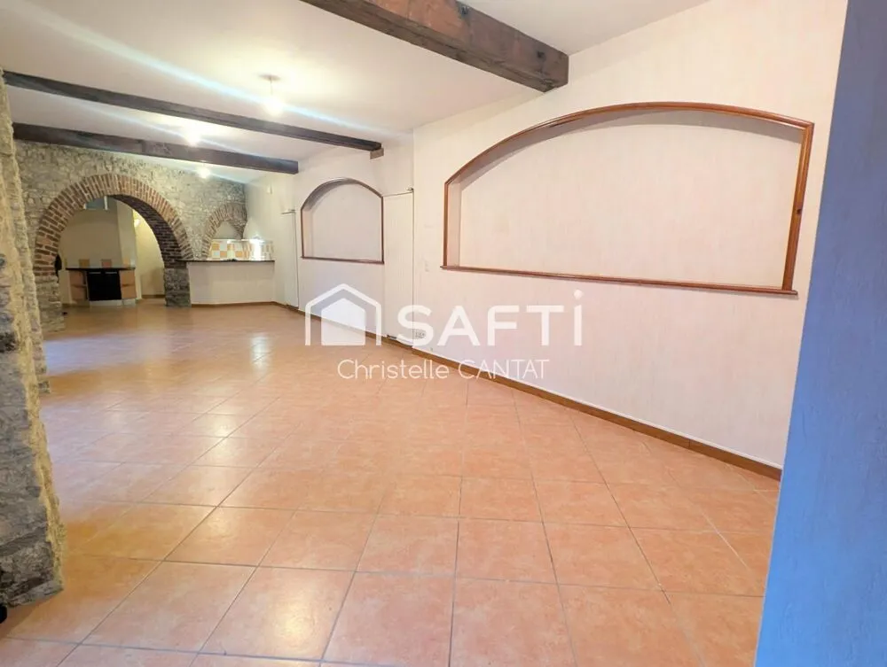 Garage - Appartement 4 Pièces avec Jardin à Montluçon