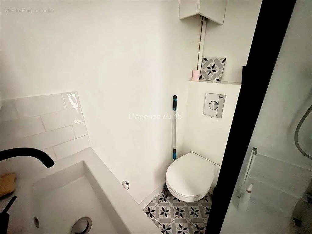 Vannitoad - Studio with Lift in Dupleix, Paris