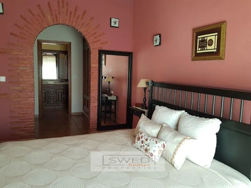 Bedrooms - Semi-Detached House with Terrace in San Pedro