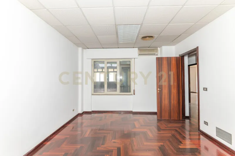 Kabinet - Panoramic Apartment with Balcony in Ragusa