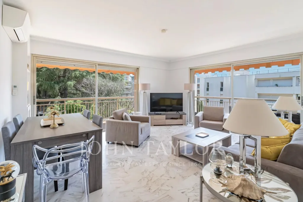 Soggiorno - City Centre Apartment with Sea View in Nice