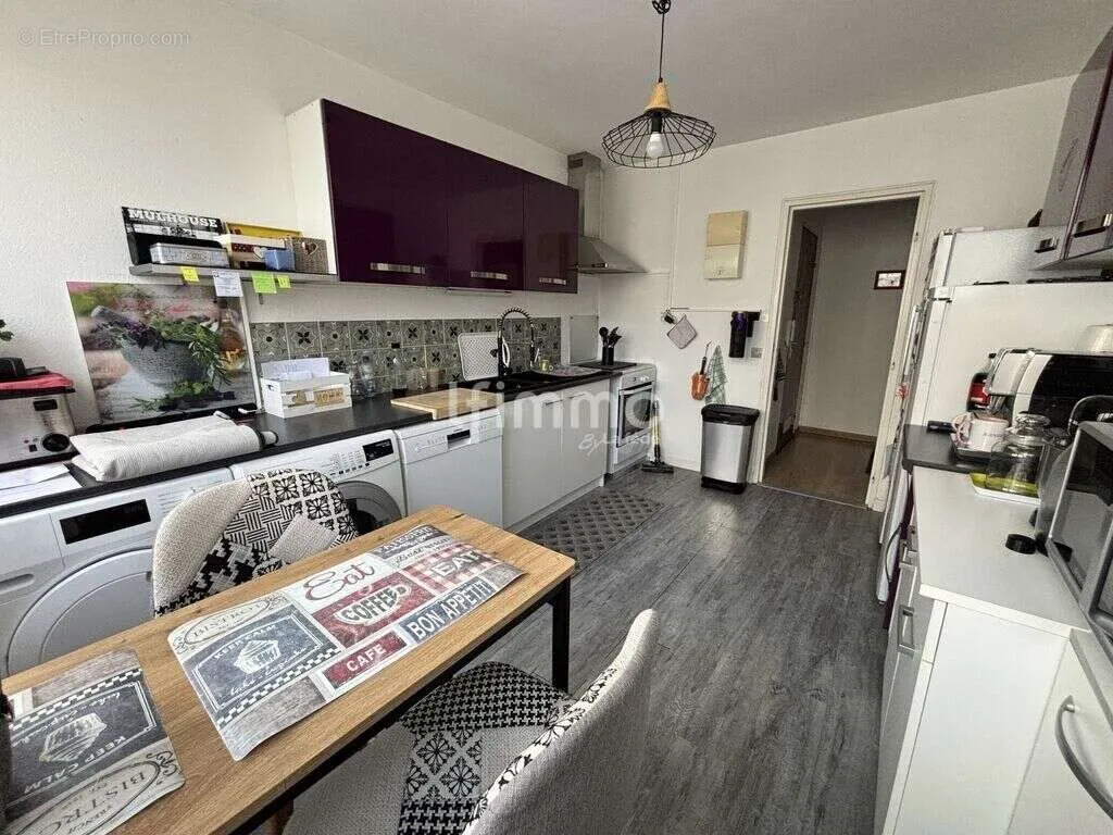 Cuisine - Appartement T4 avec Balcon à Riedisheim