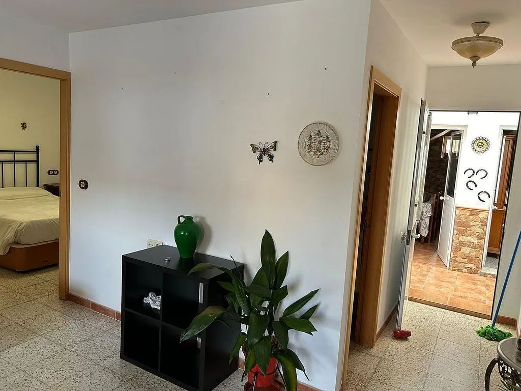 hallway_entrance