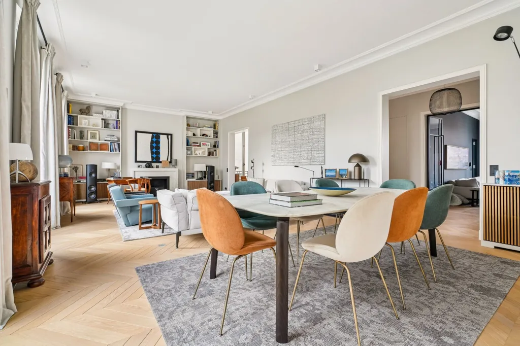Salle à manger - Appartement Luxueux Duplex à Neuilly-sur-Seine