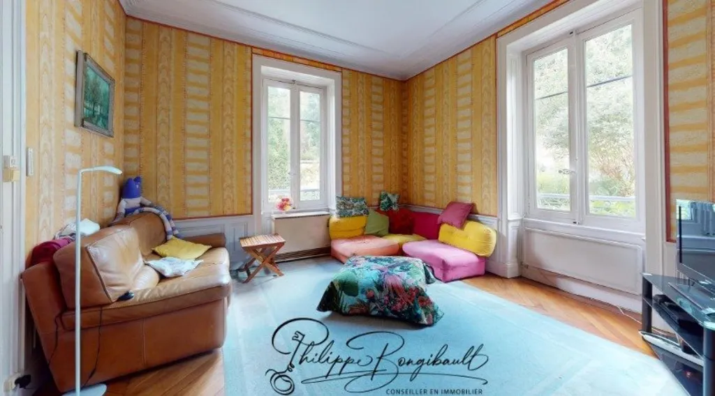 Séjour - Maison Bourgeoise avec Jardin à Crémieu