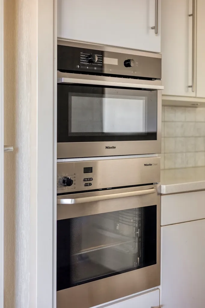 Cuisine - Spacious Corner Apartment with Balcony in Zoetermeer