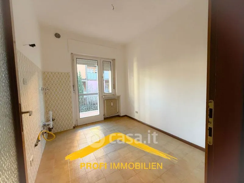 Stanze - Three-Bedroom Apartment with Balcony in Merano
