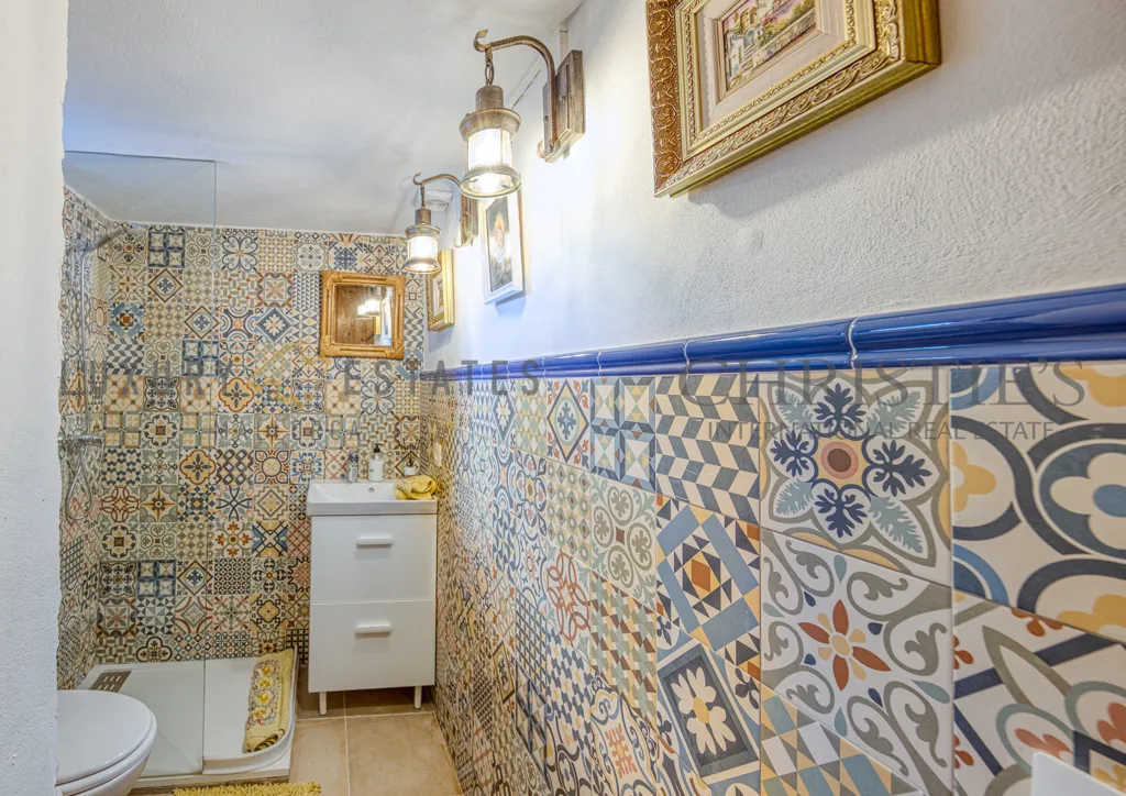 Salles de bain - Historic Finca with Pool in S'Arracó, Mallorca