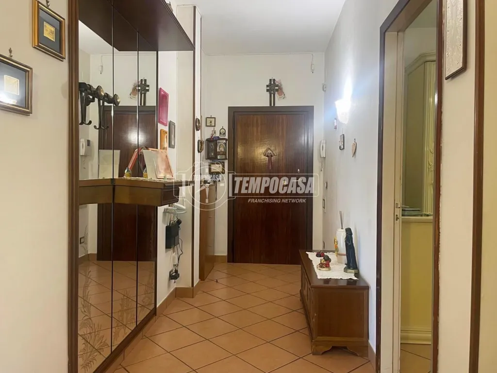 Entrée - Apartment with Balcony in Modena