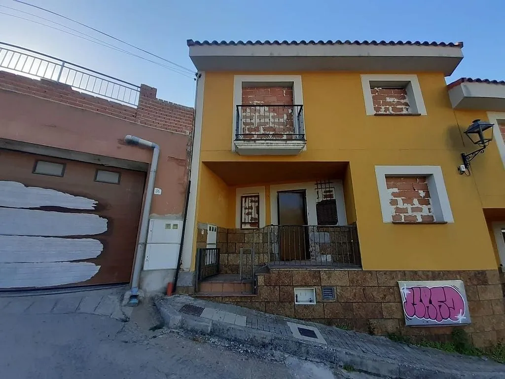 Välivaade - Terraced House with Terrace in Torrelaguna