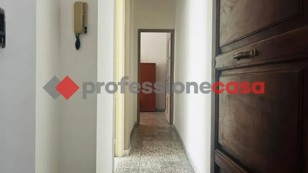 Entrée - 3-Bedroom Apartment with Balcony in Catania