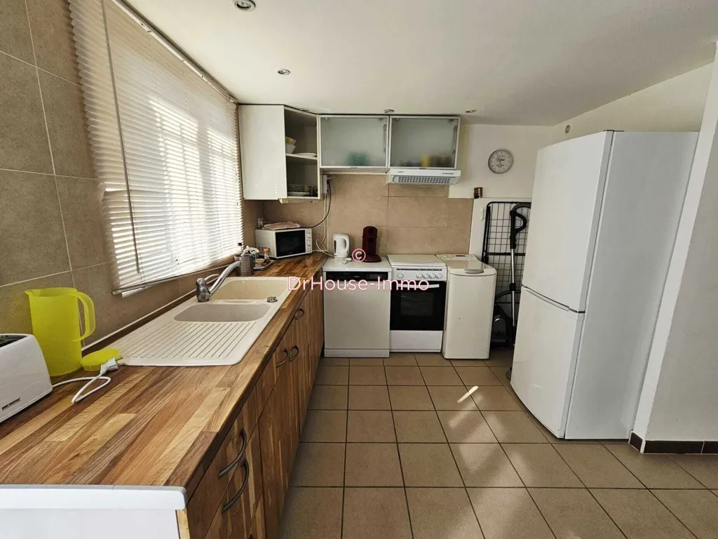 Cuisine - Maison avec Piscine et Vue à Marseille-13e