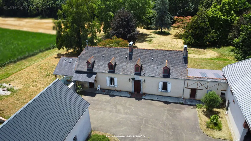 Vista aerea - Ancient Farmhouse with Pyrenees View in Pontacq