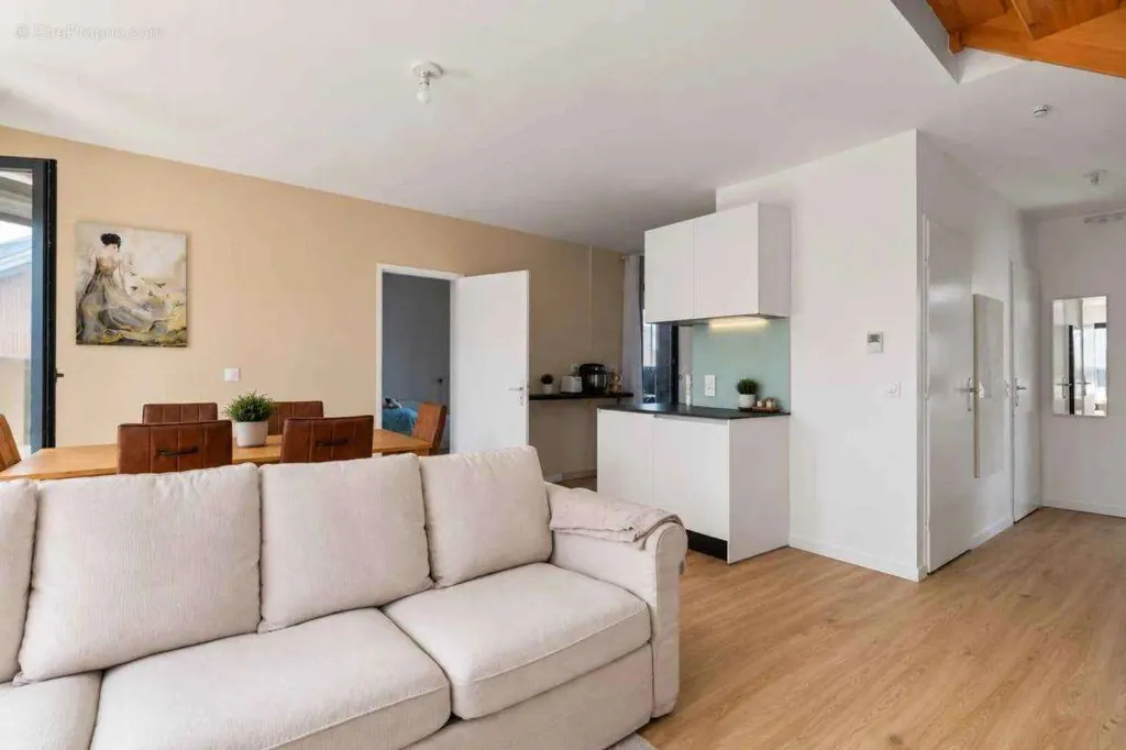 Soggiorno - Duplex with Three Terraces in Recent Residence