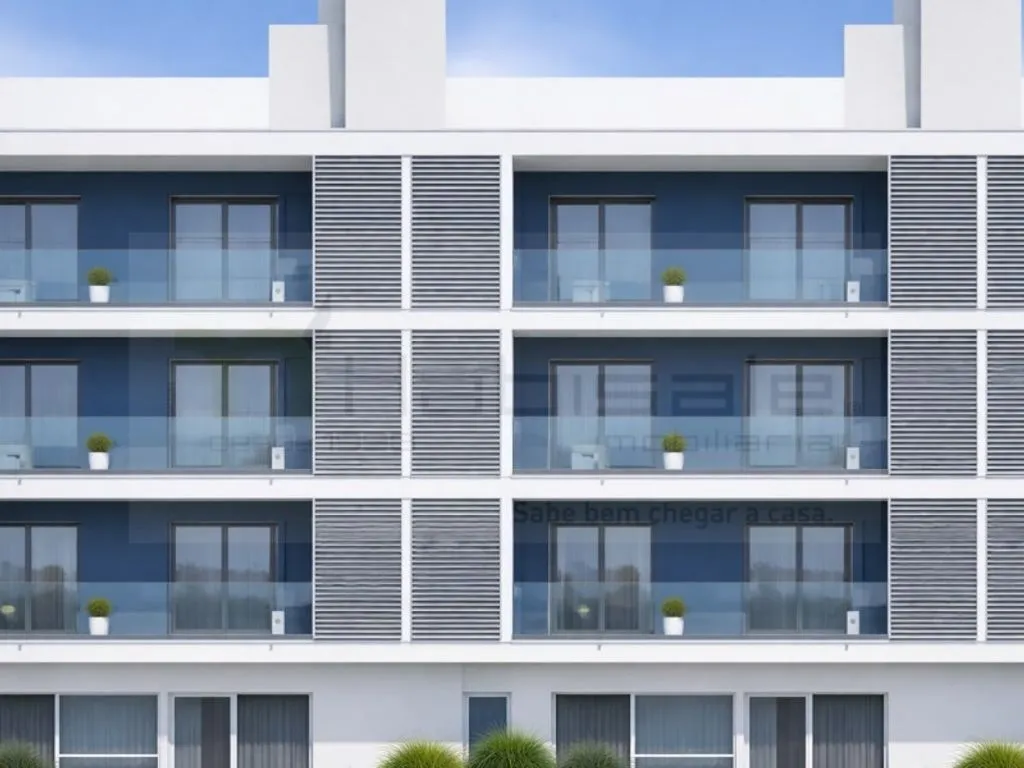 Luxury T2 Apartment with Two Fronts in Loures