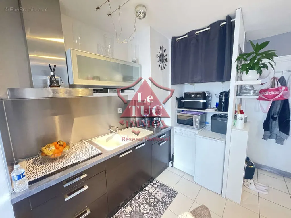 Cuisine - Studio avec Parking dans Résidence Gardée près du Centre