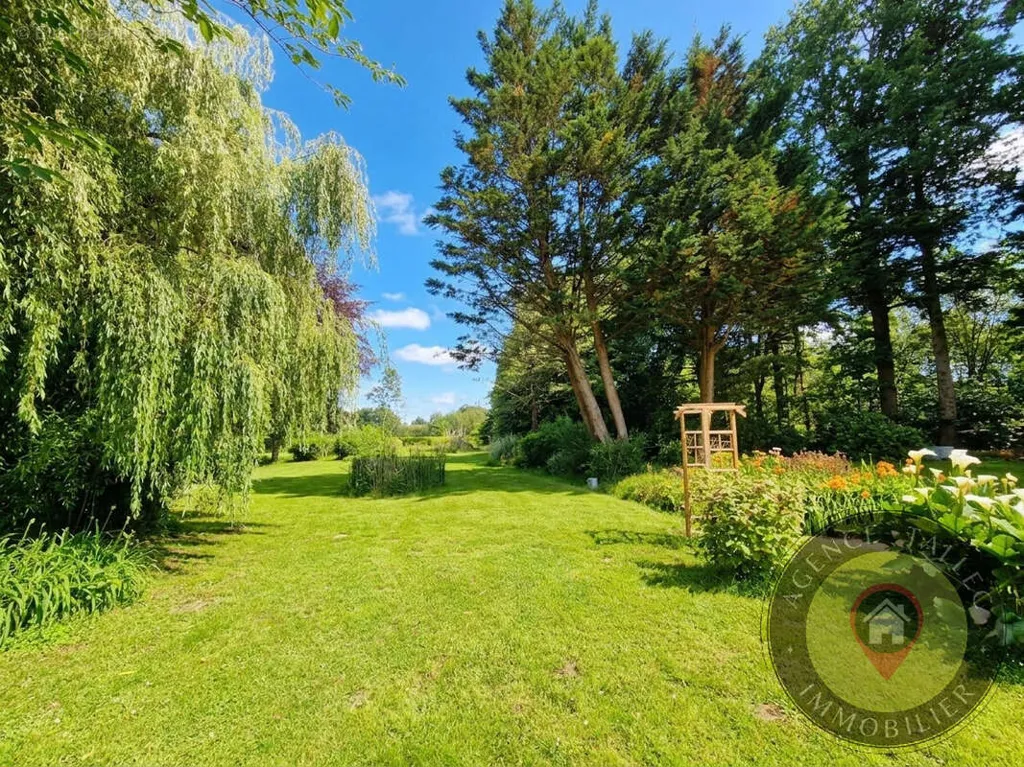 Giardino - Leisure Plot with Orchard near Dinan
