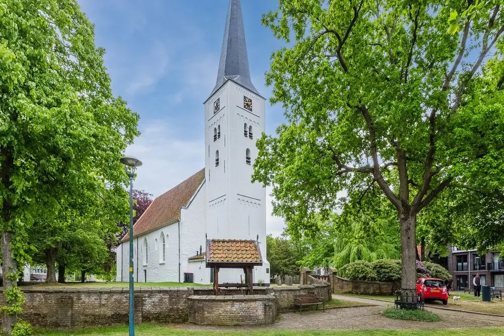 Maisonnette with Church View in Heiloo